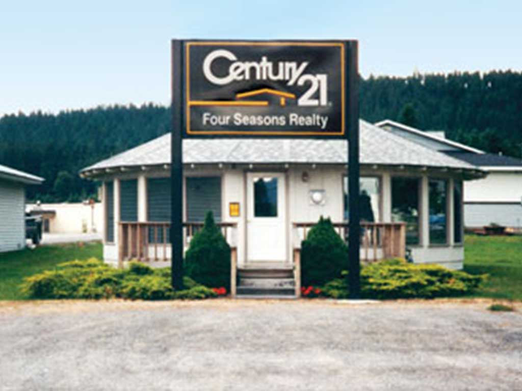 Century 21 Four Seasons Realty International Selkirk Loop