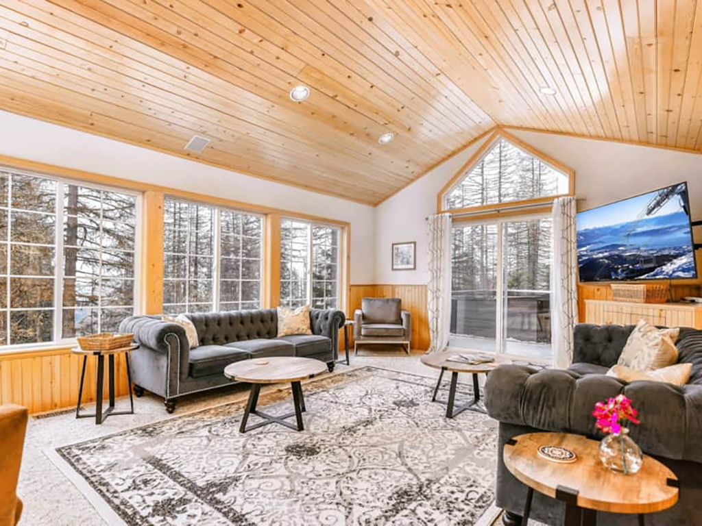Pend Oreille Luxury Vacation Rentals The Mountain International